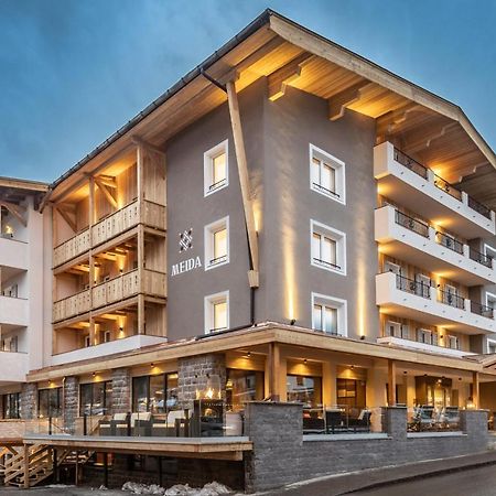Hotel Meida ปอซซาดิฟัซซา ภายนอก รูปภาพ