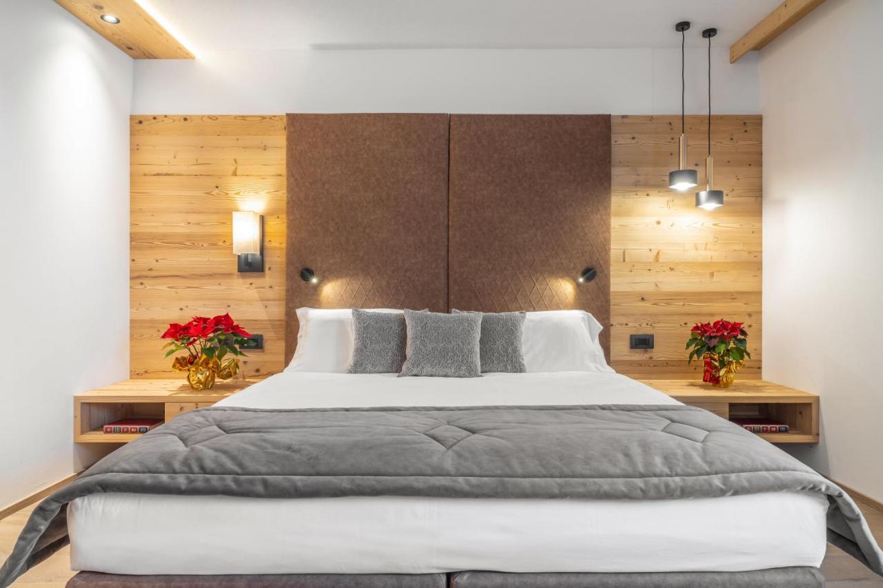 Hotel Meida ปอซซาดิฟัซซา ภายนอก รูปภาพ