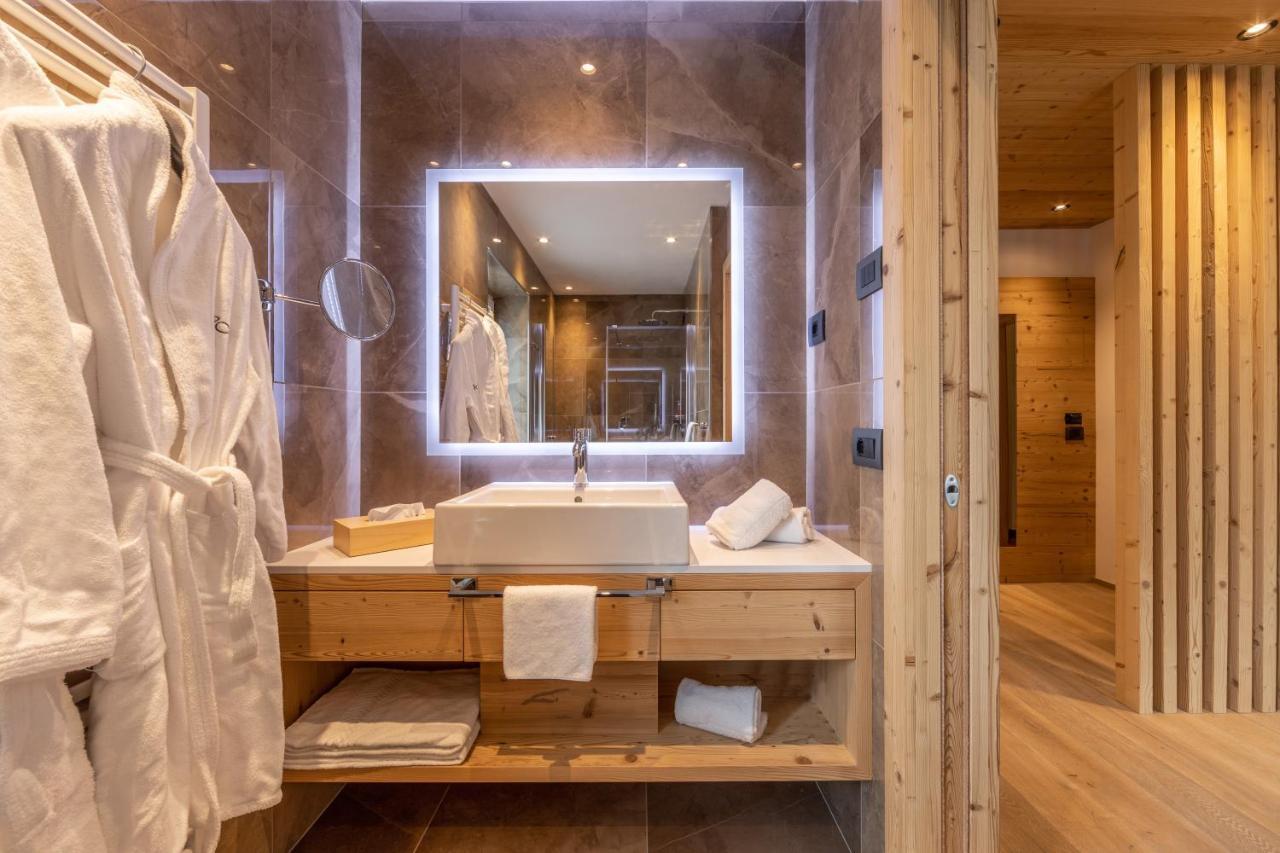 Hotel Meida ปอซซาดิฟัซซา ภายนอก รูปภาพ