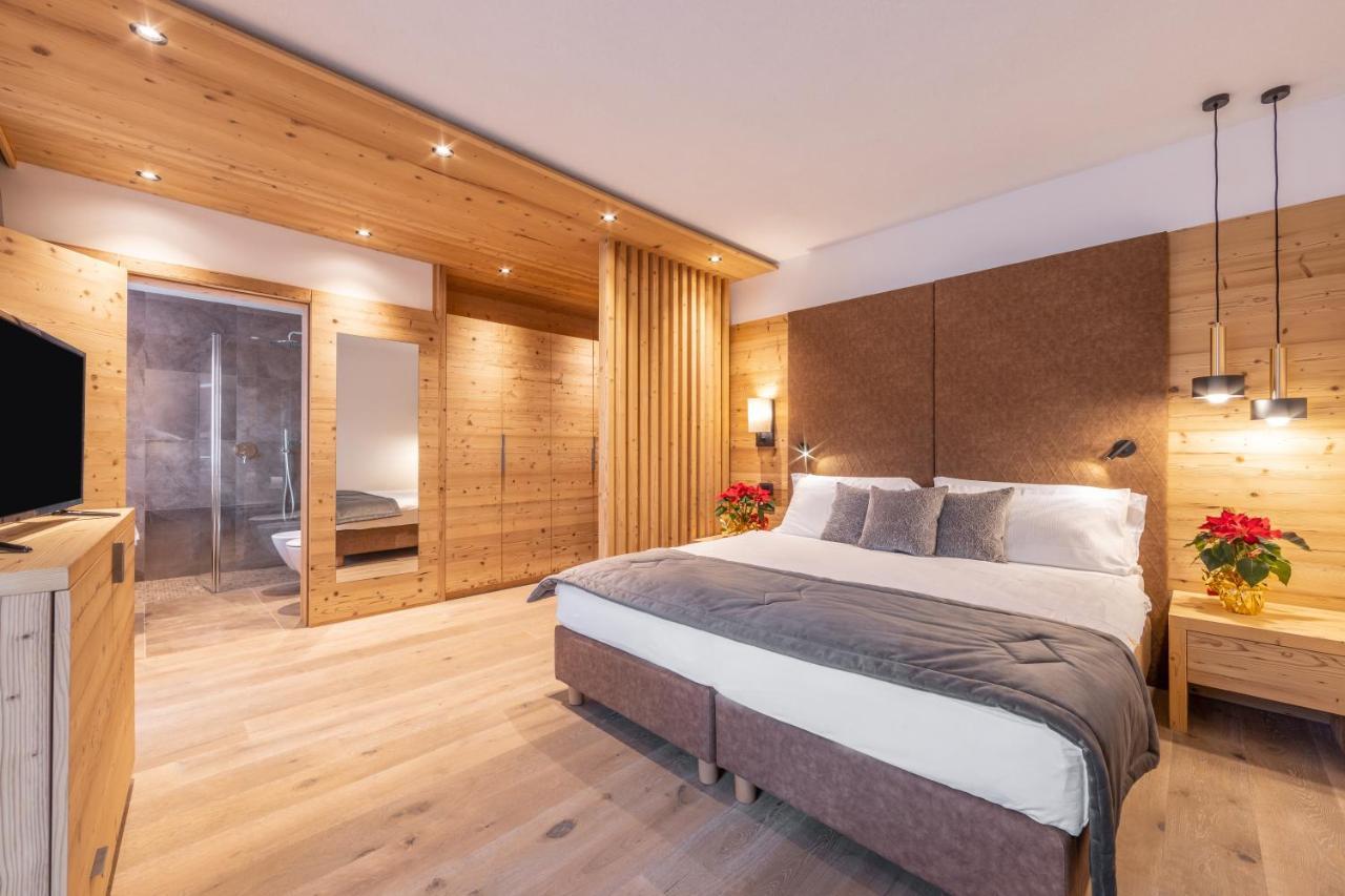 Hotel Meida ปอซซาดิฟัซซา ภายนอก รูปภาพ
