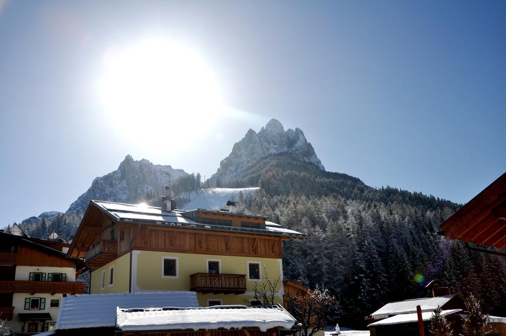 Hotel Meida ปอซซาดิฟัซซา ภายนอก รูปภาพ