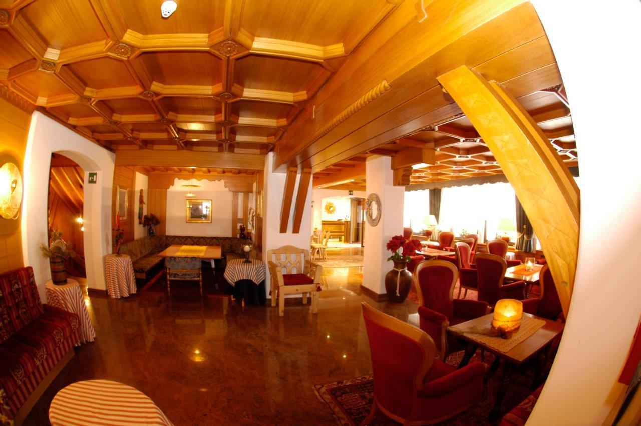 Hotel Meida ปอซซาดิฟัซซา ภายนอก รูปภาพ
