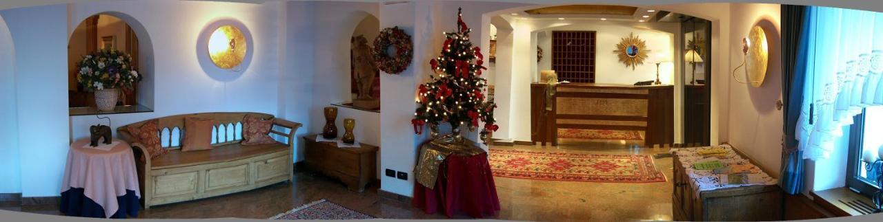 Hotel Meida ปอซซาดิฟัซซา ภายนอก รูปภาพ